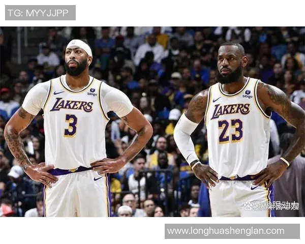 火箭与湖人历史对决回顾:传奇球队的恩怨情仇与辉煌瞬间 火箭与湖人历史对决回顾:传奇球队的恩怨情仇与辉煌瞬间