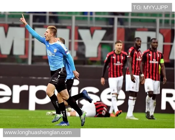 华沙与迪德朗日的精彩对决揭示足球战术与团队合作的魅力